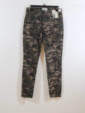 No Boundaries Green Camo High-Rise Skinny Pants NWT